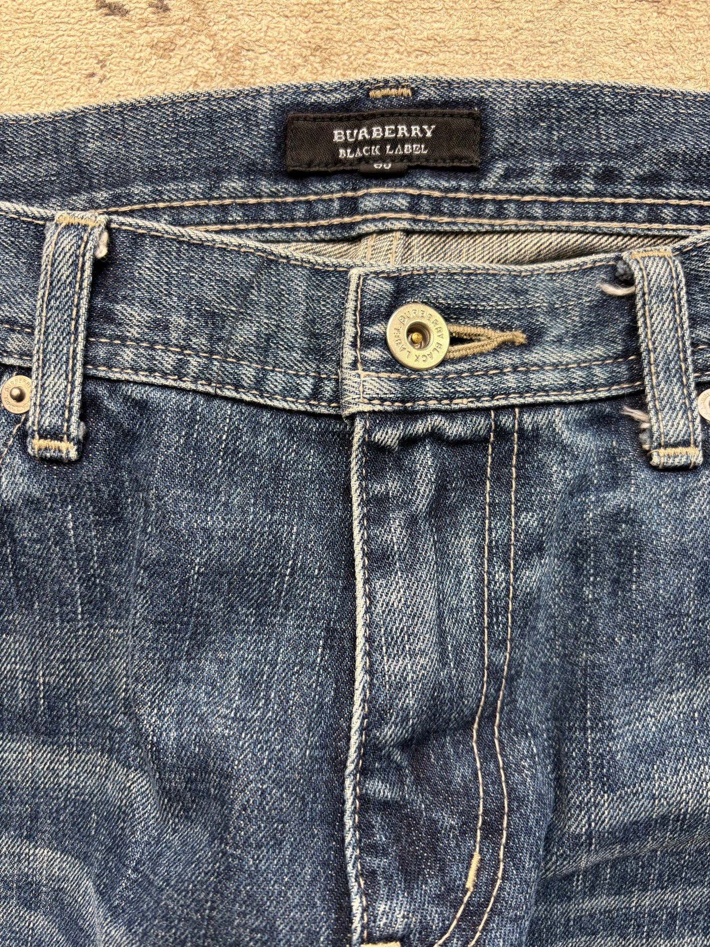 BURBERRY JEANS W36 L32