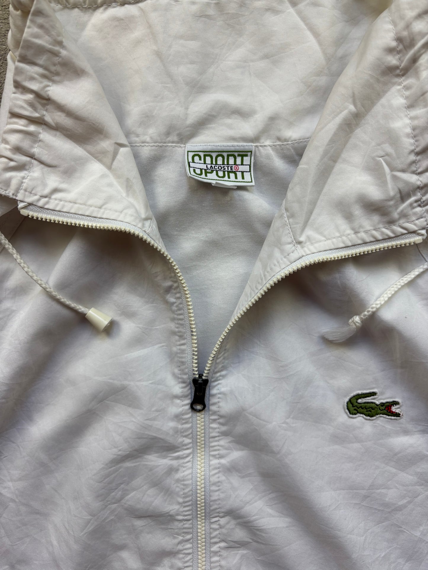 LACOSTE ZIP UP JACKET (XL)