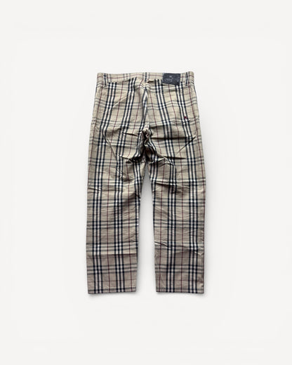 BURBERRY JEANS W32 L30