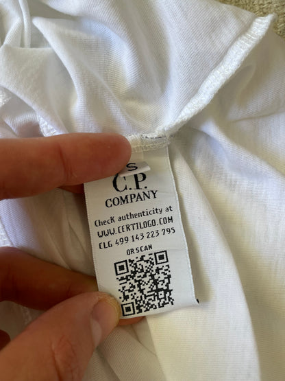 CP COMPANY T-SHIRT (S)