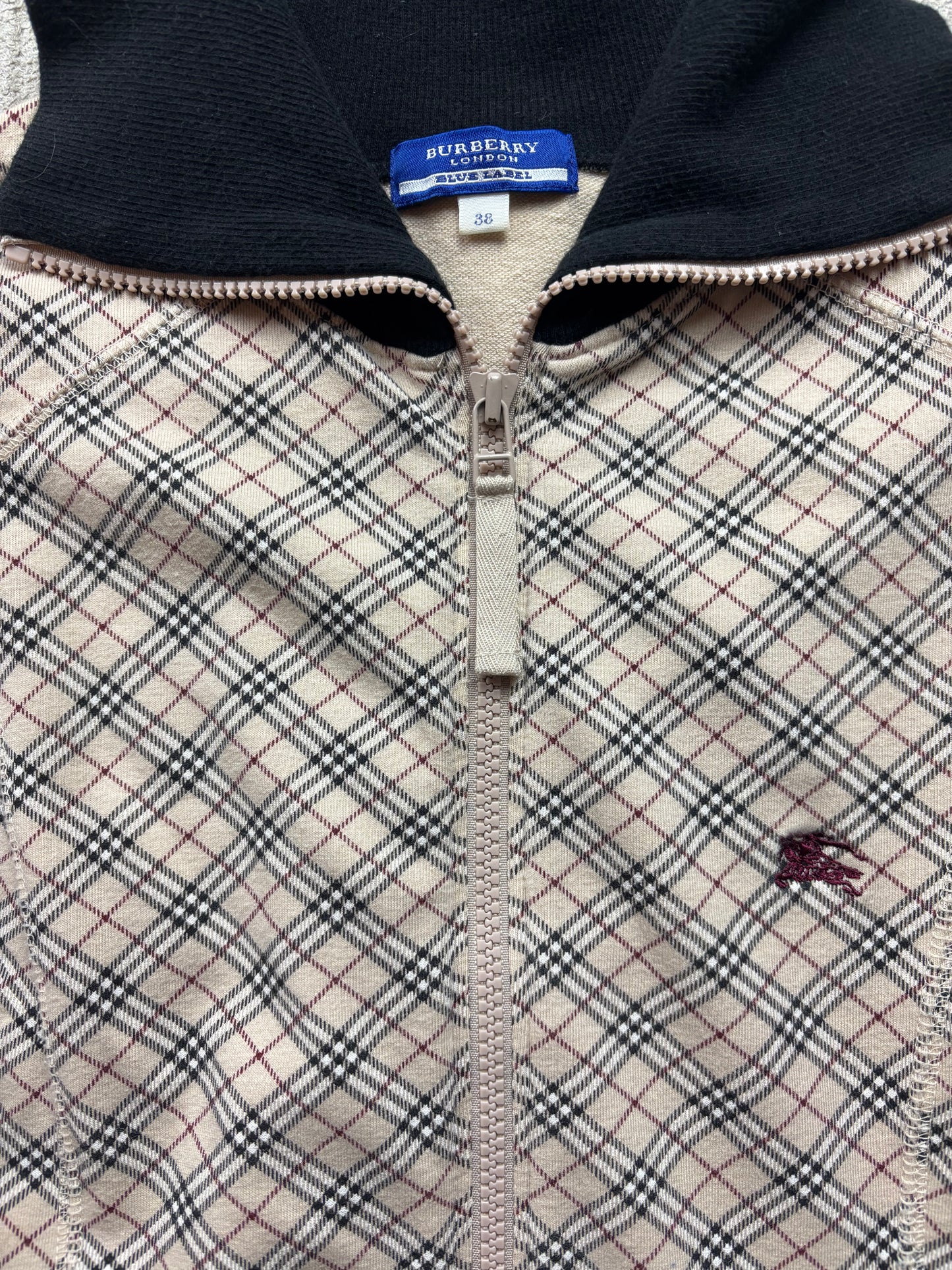 BURBERRY BEIGE NOVACHECK ZIP UP VEST (S)