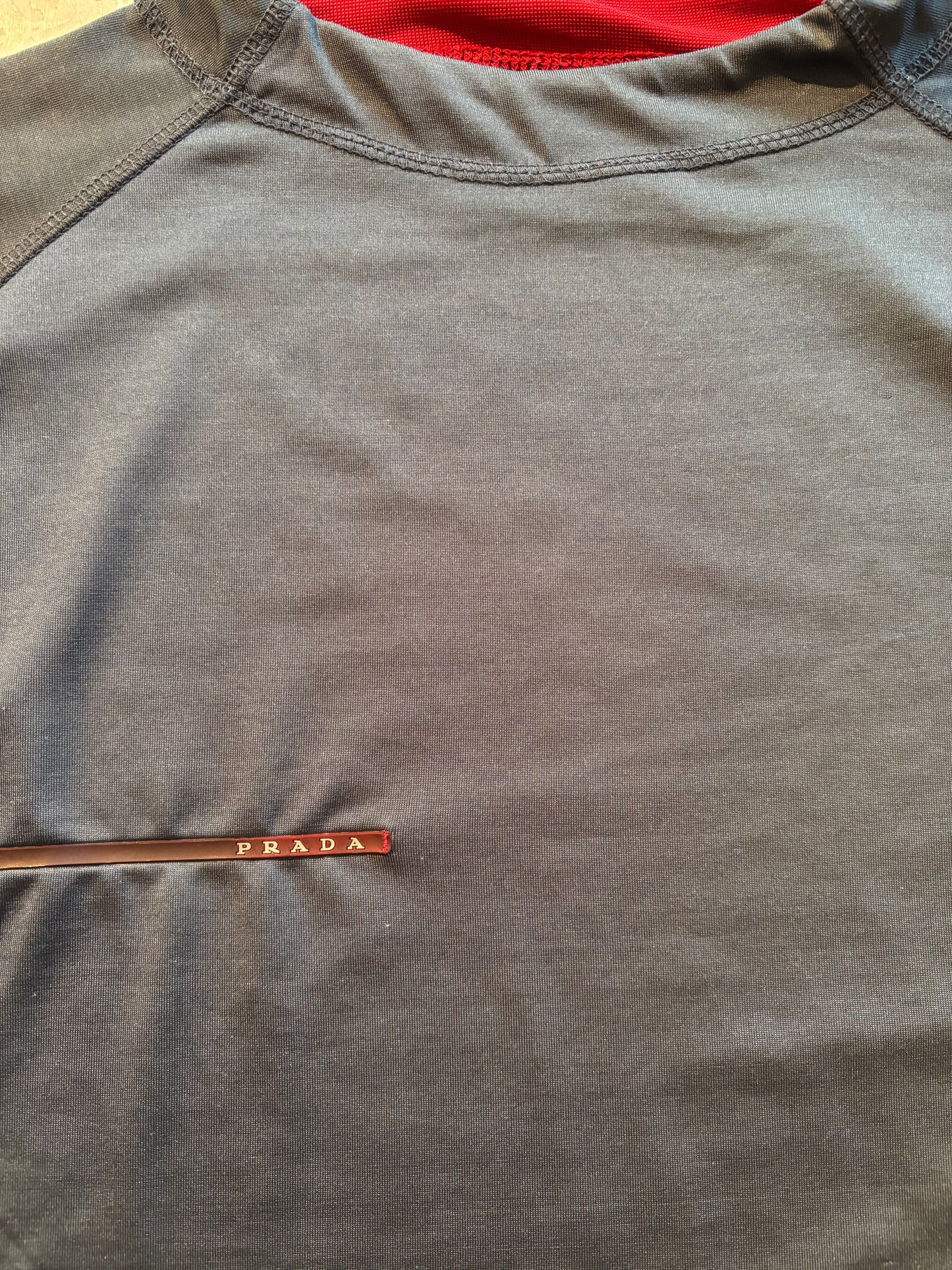 PRADA LINEA ROSSA T-SHIRT (L)