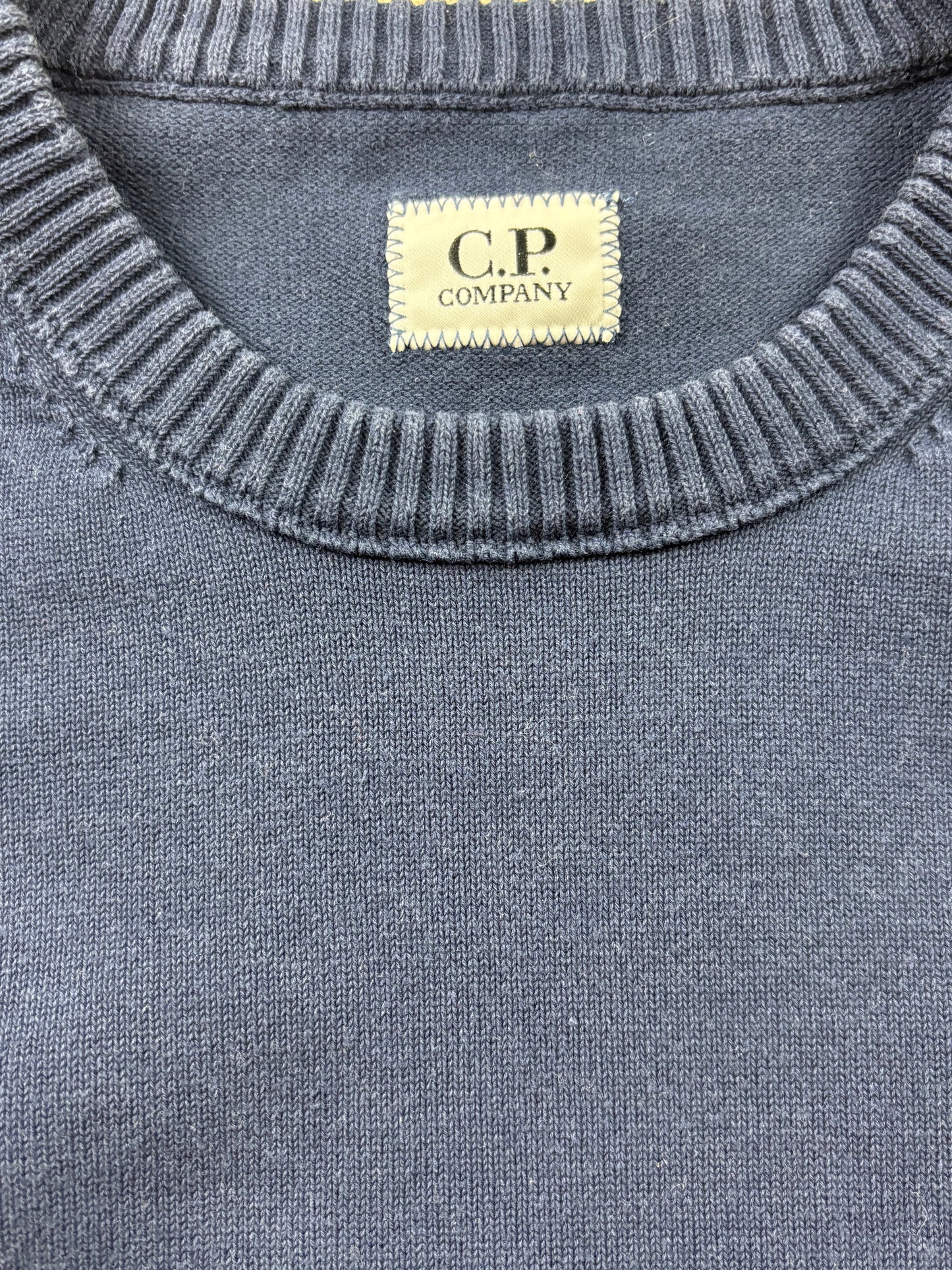 CP COMPANY NAVY KNIT (M)