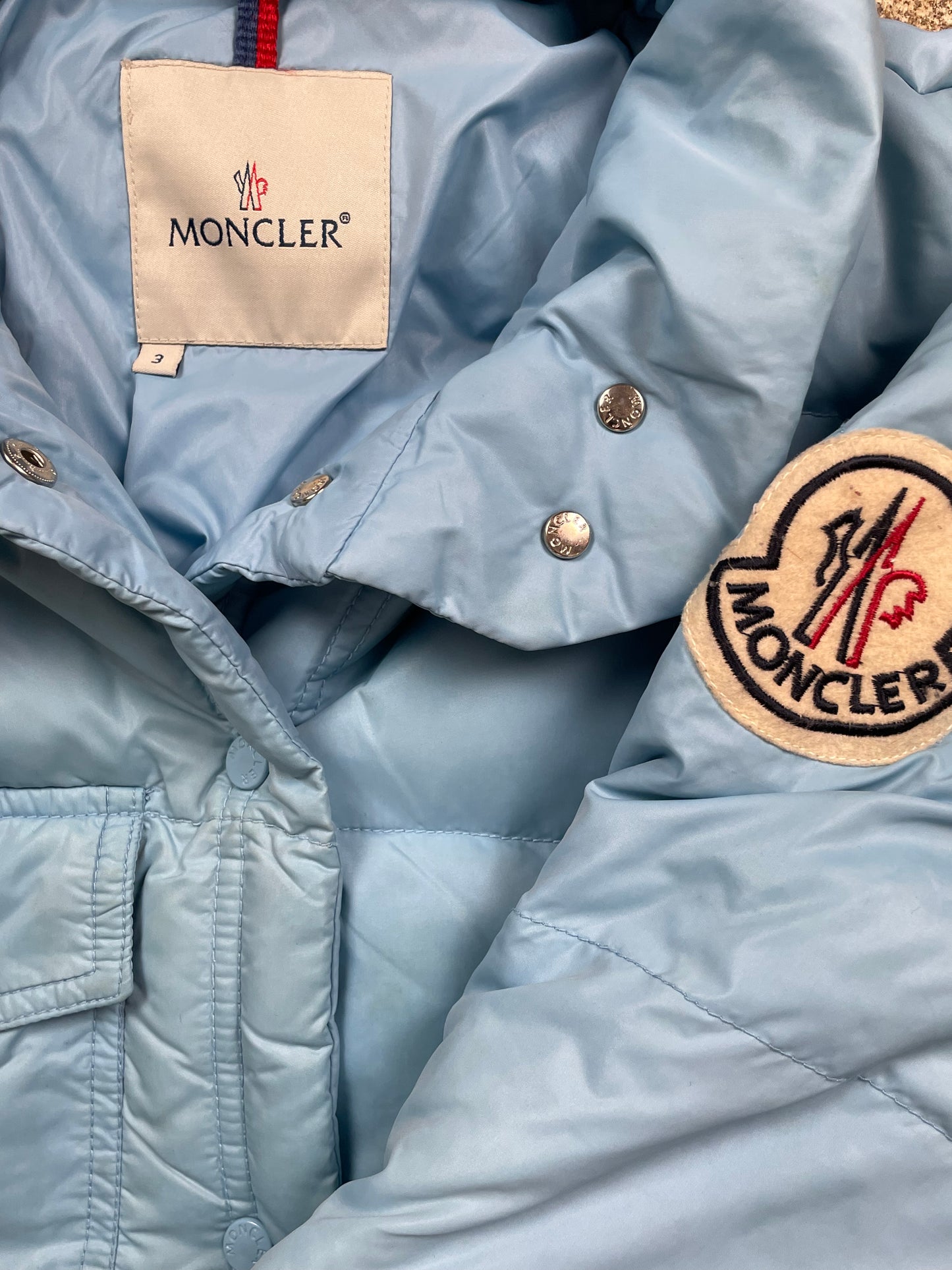 MONCLER PUFFER JACKET (S)