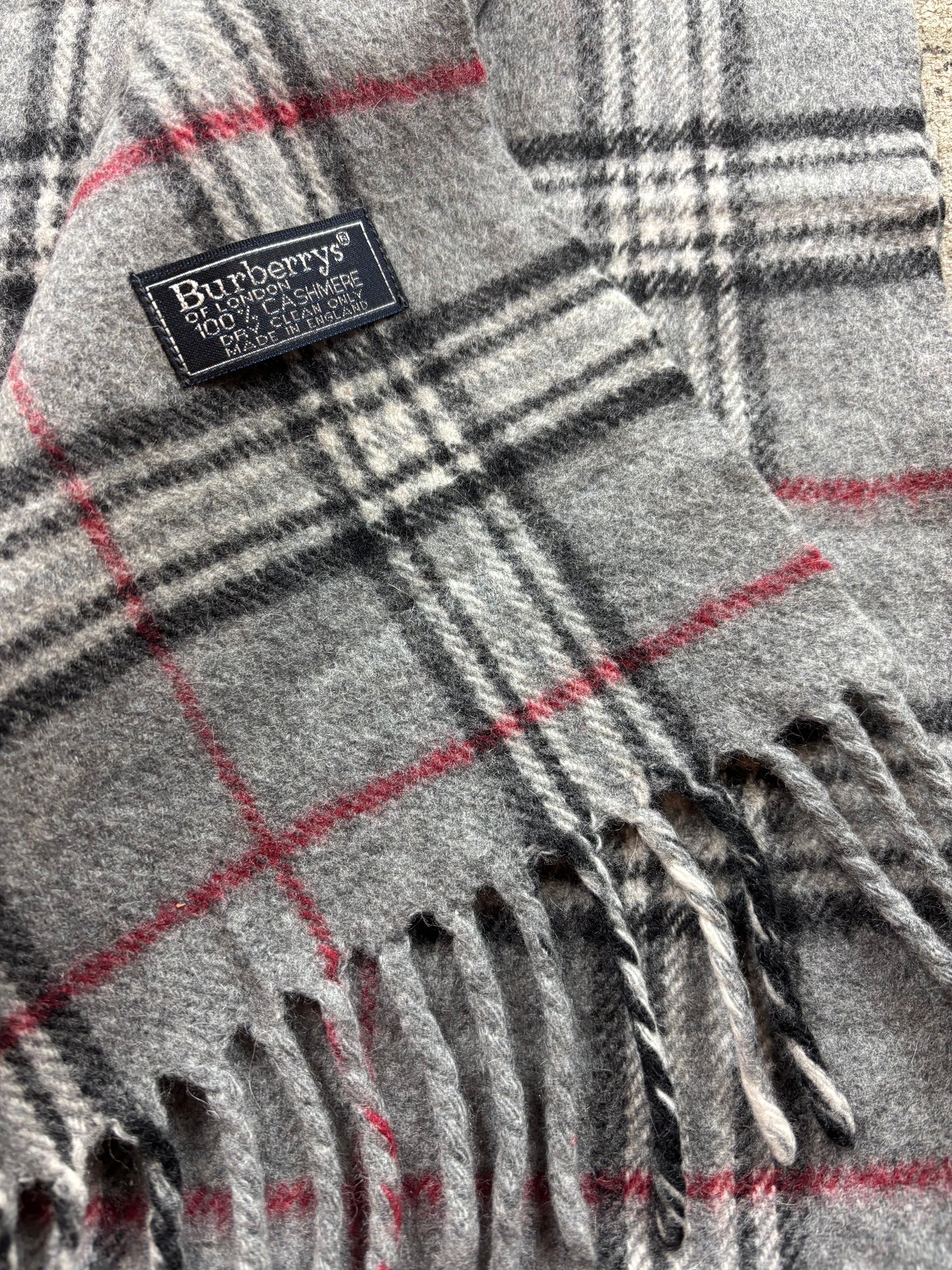 BURBERRY NOVACHECK CASHMERE SCARF GREY