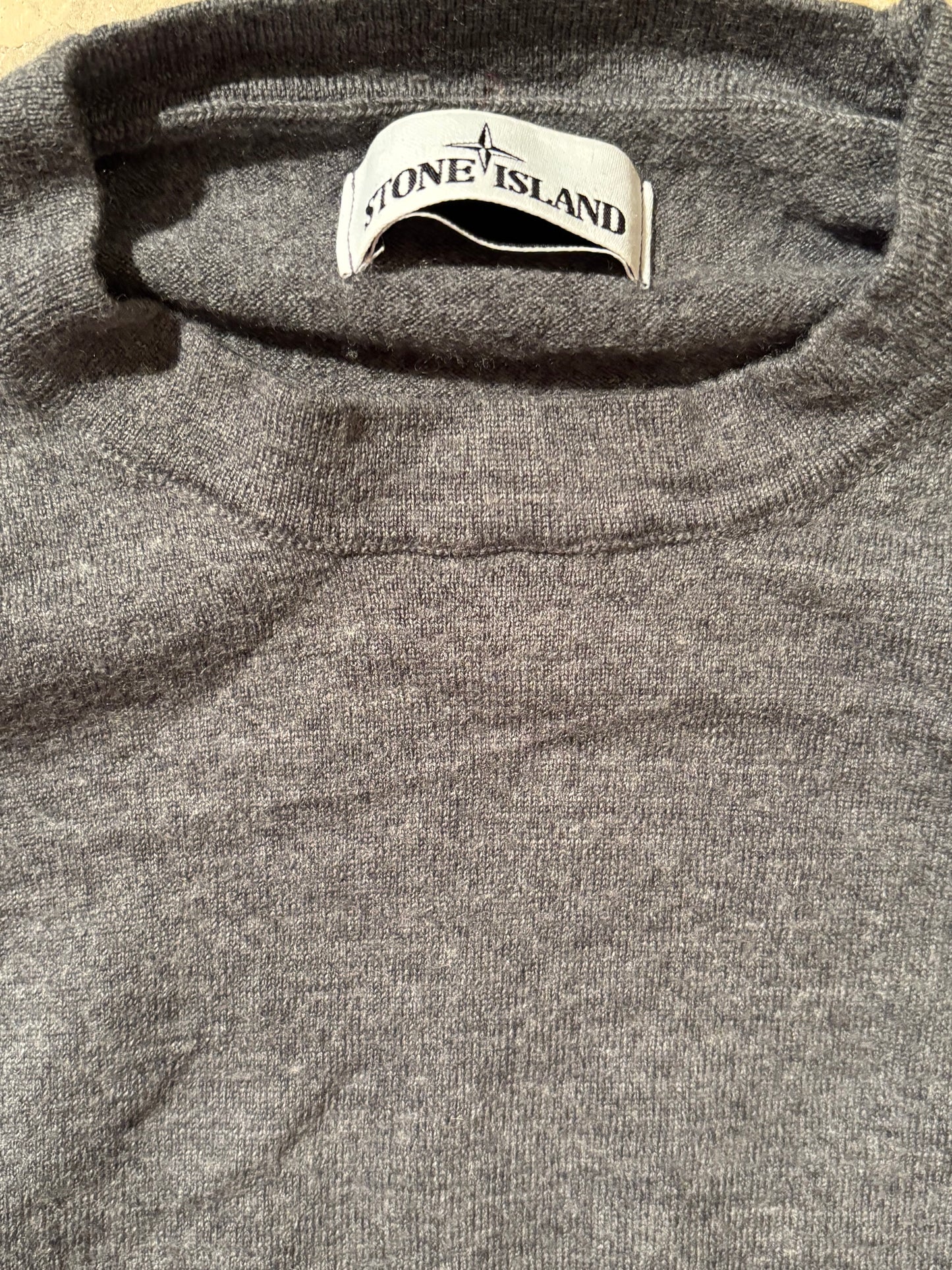 STONE ISLAND GREY KNIT (M)