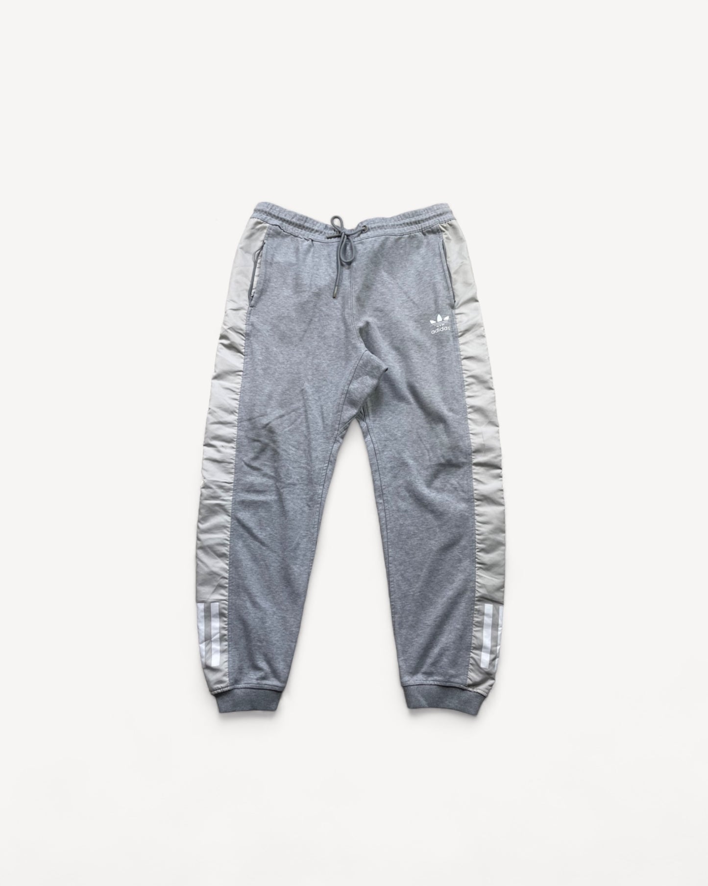 ADIDAS TRACKPANT (L) #A36