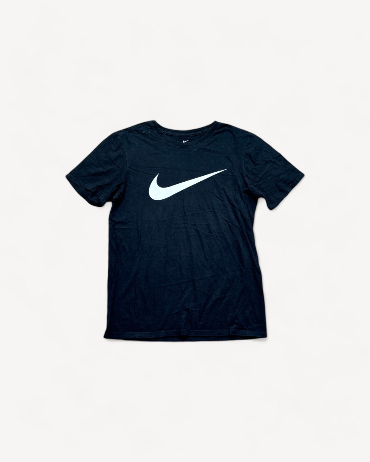 NIKE BLACK T-SHIRT (S)