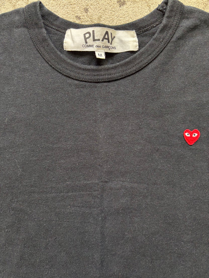 CDG PLAY BLACK T-SHIRT (M)