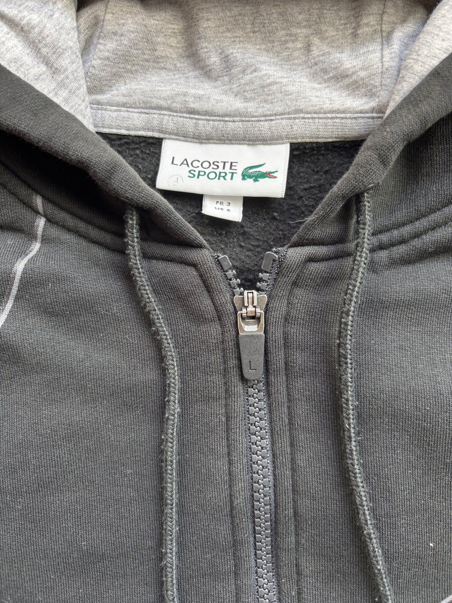 LACOSTE BLACK ZIP UP HOODIE (S)