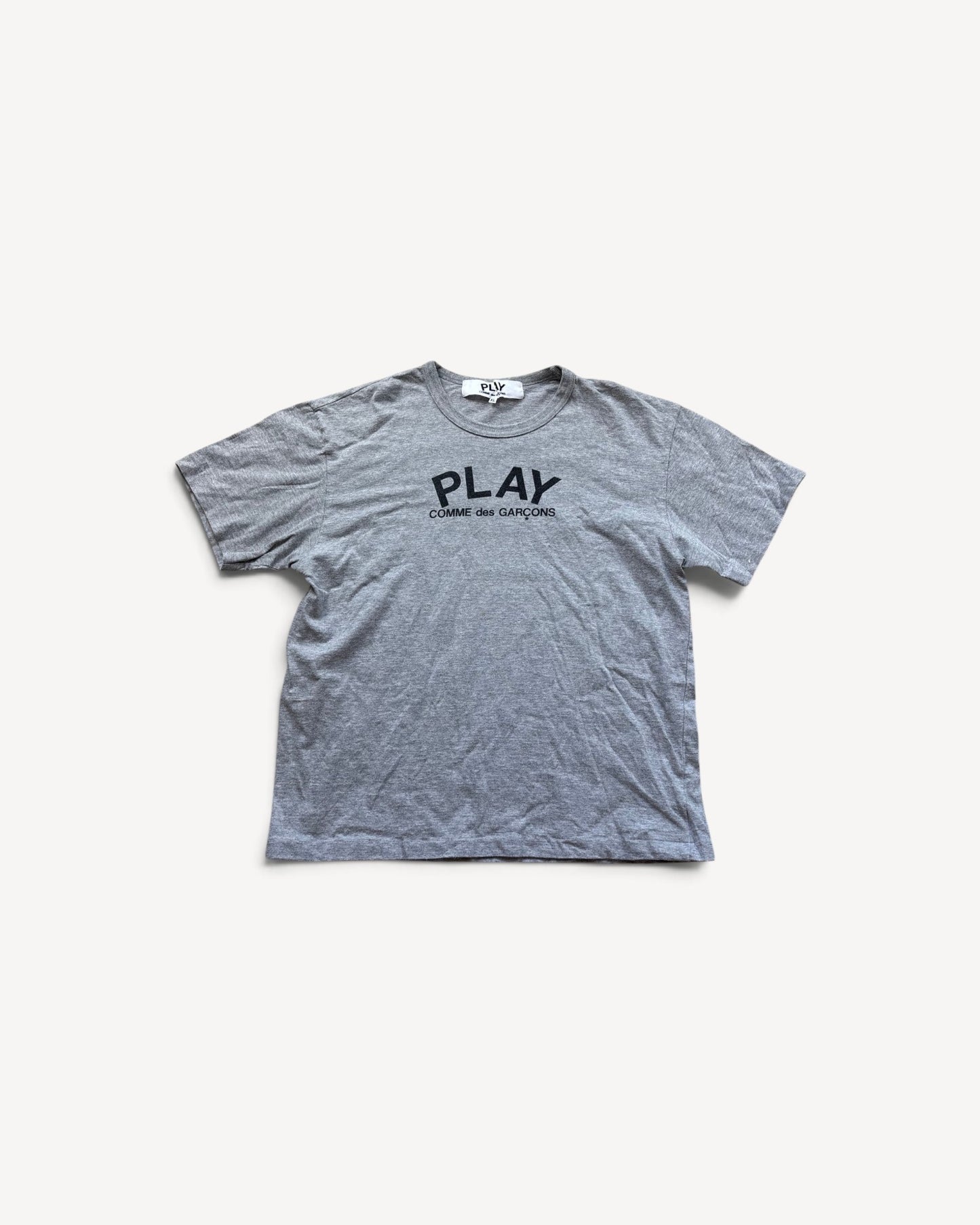 CDG PLAY GREY T-SHIRT (L)