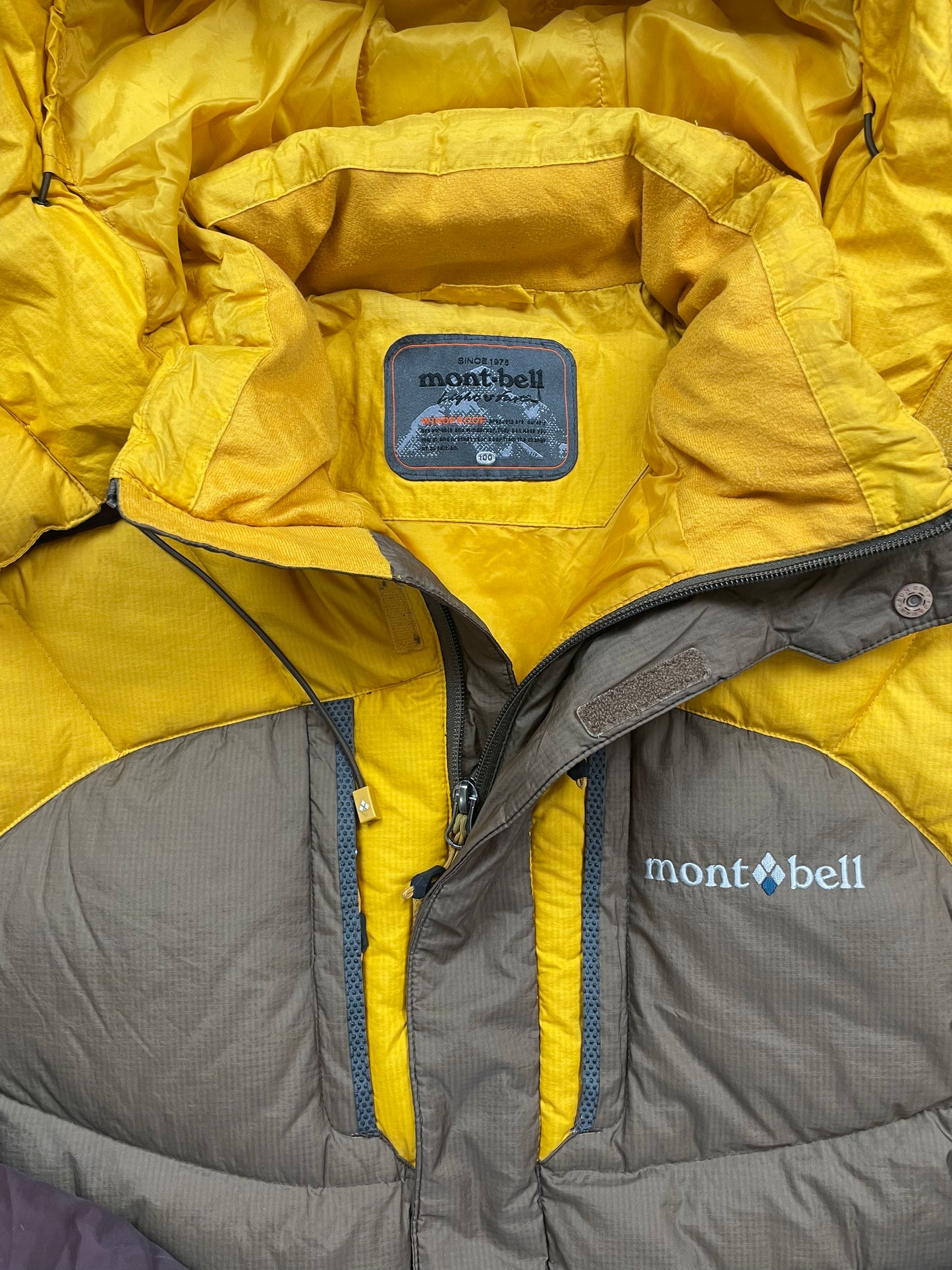 MONTBELL YELLOW PUFFER JACKET (L)