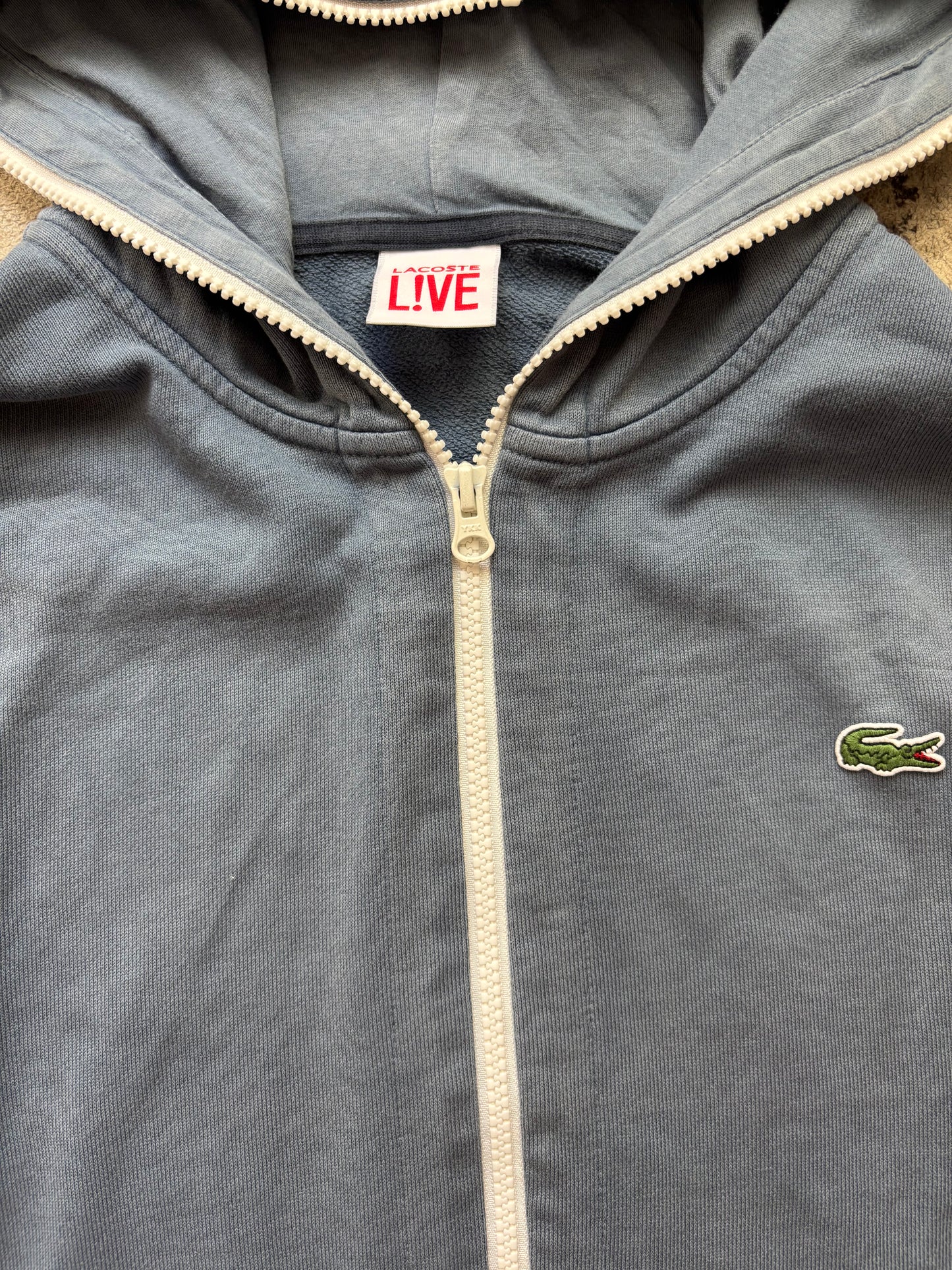 LACOSTE GREY ZIP UP HOODIE (L)