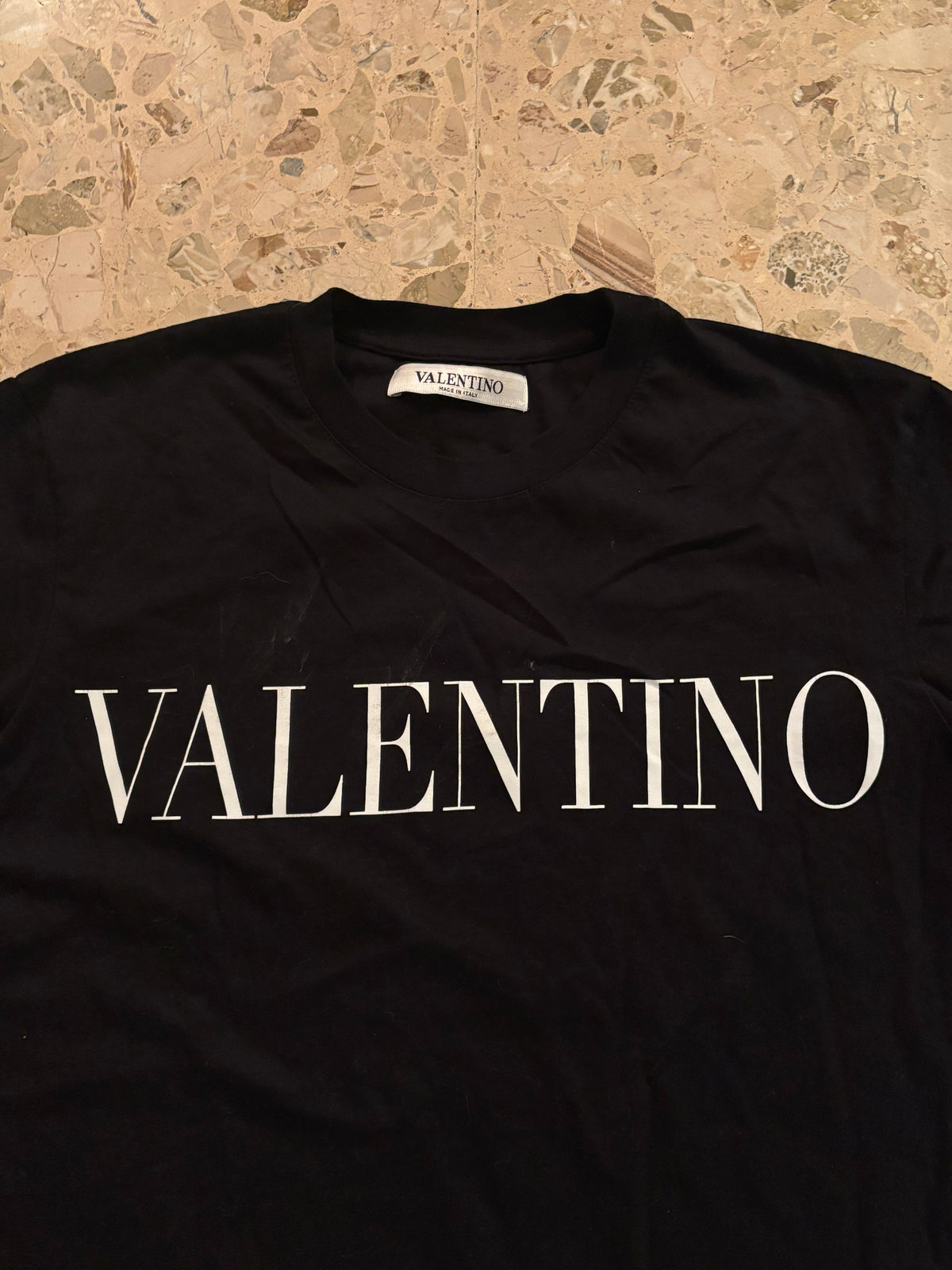 VALENTINO BLACK T-SHIRT (S)