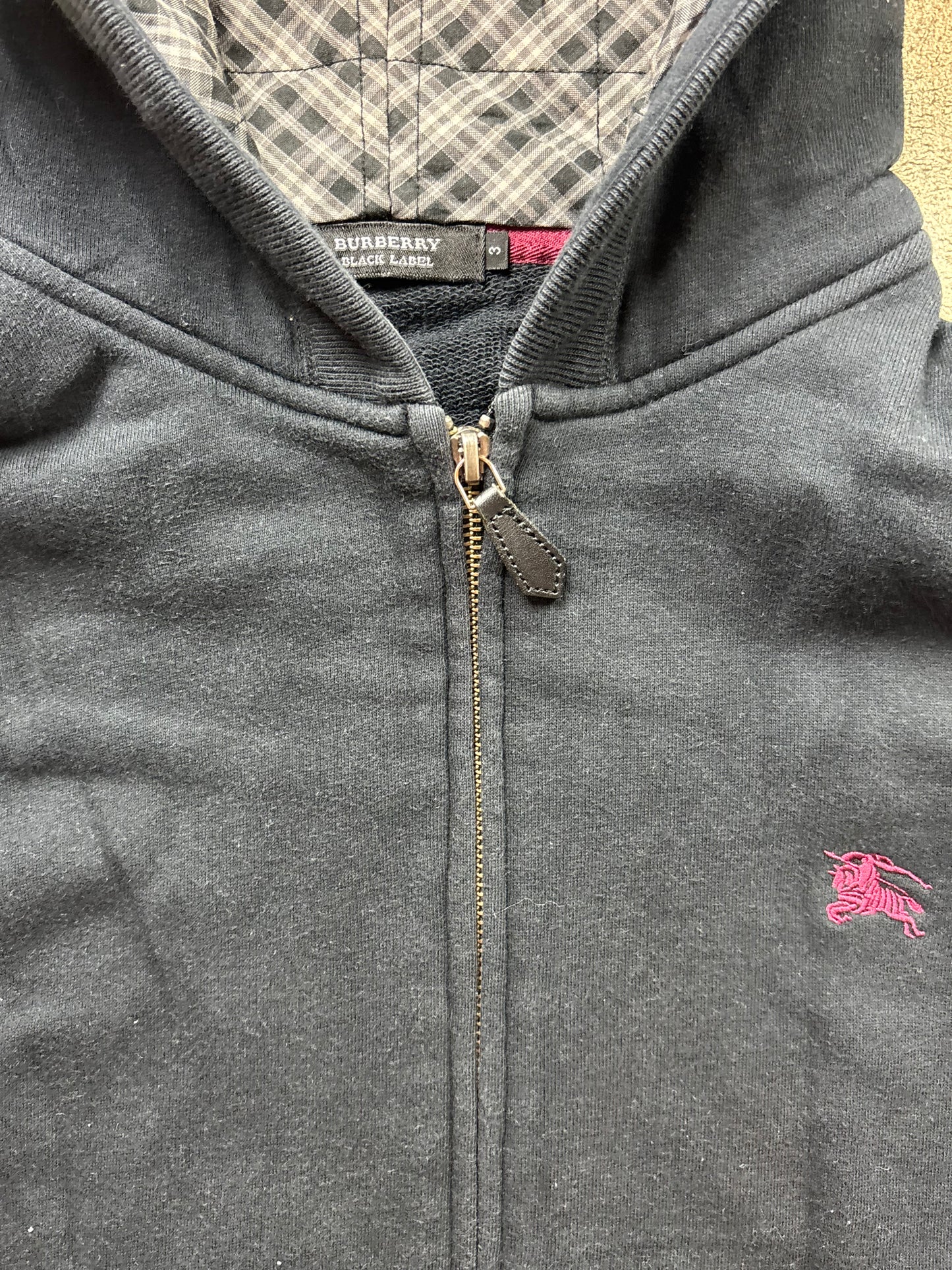 BURBERRY BLACK ZIP UP HOODIE (S)