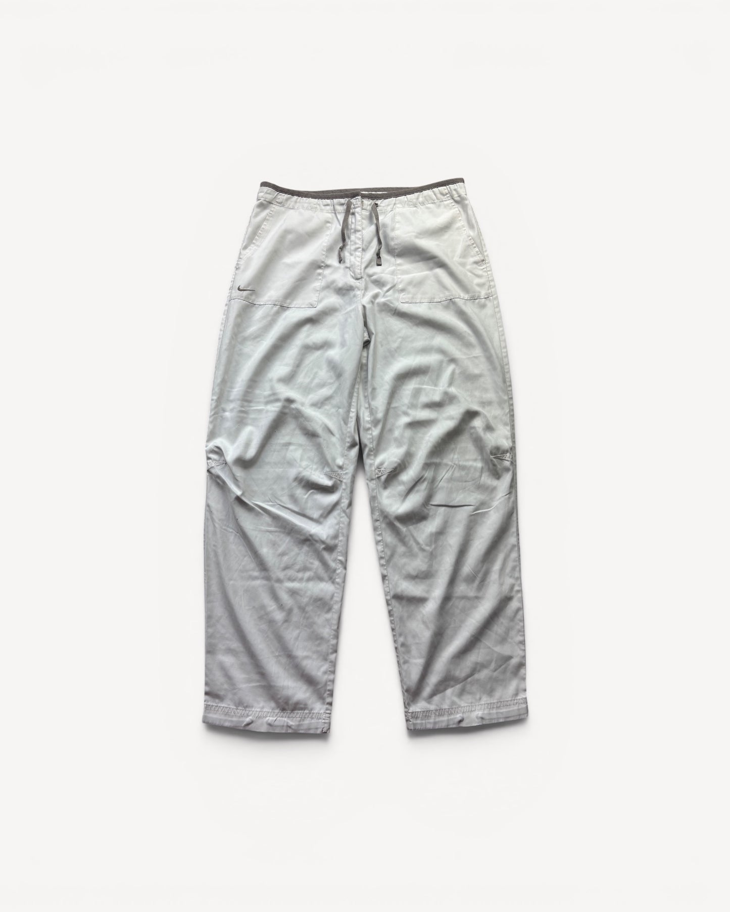 NIKE TRACKPANT (L)