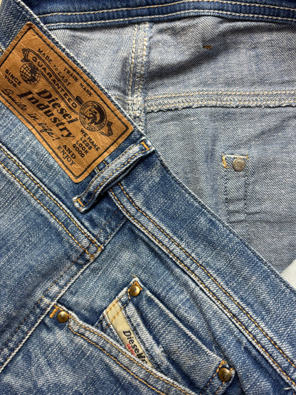 DIESEL JEANS W36 L32