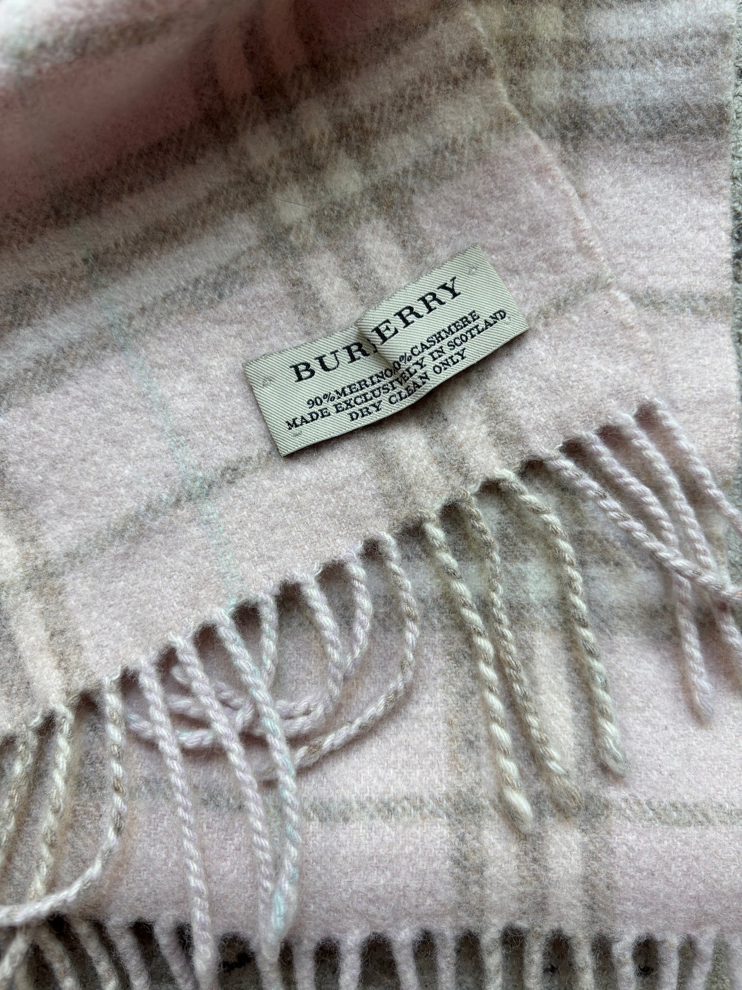 BURBERRY NOVACHECK SCARF PINK