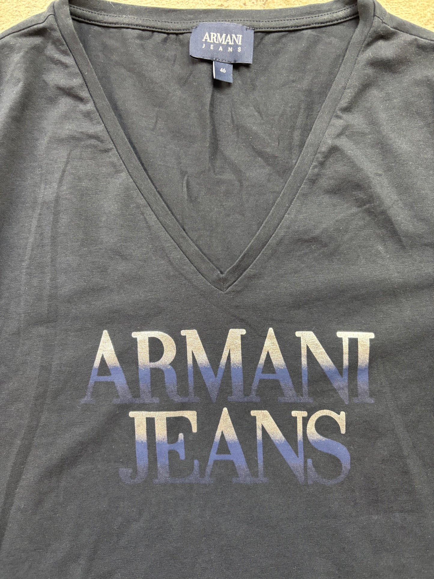 ARMANI WOMEN T-SHIRT (L)