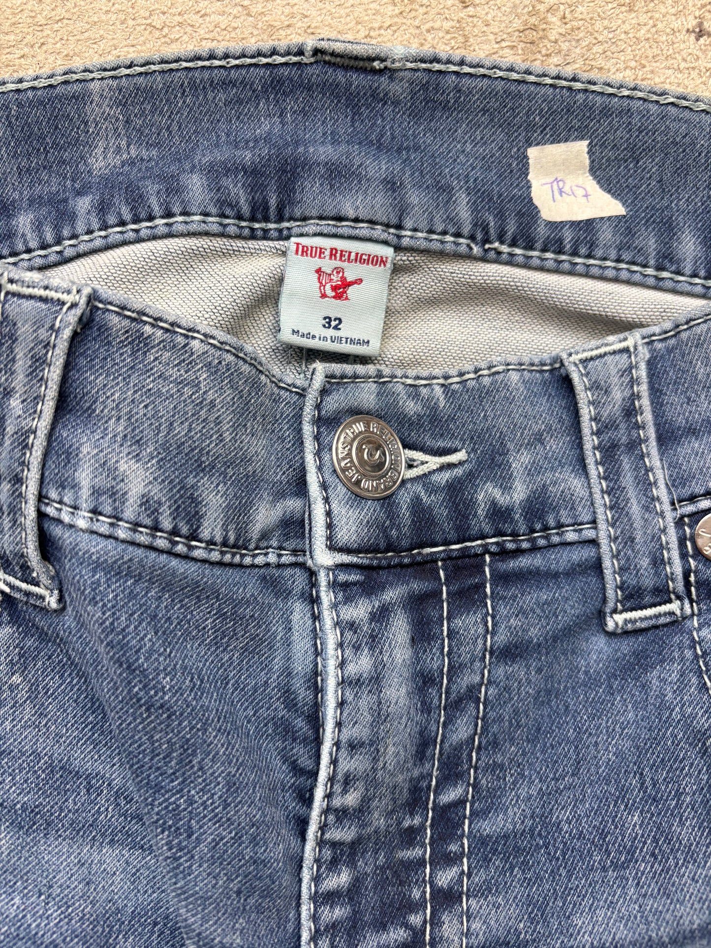 TRUE RELIGION JEANS W32 L30 #TR17