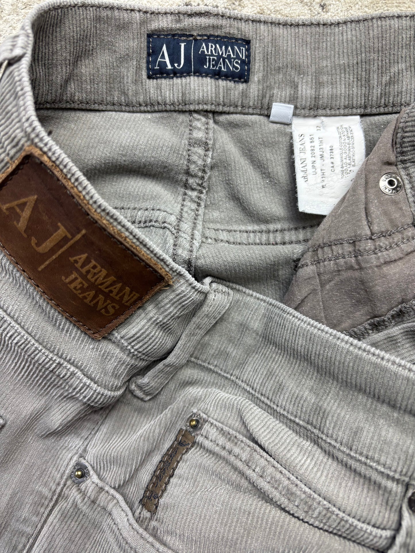ARMANI CORD JEANS W36 L32