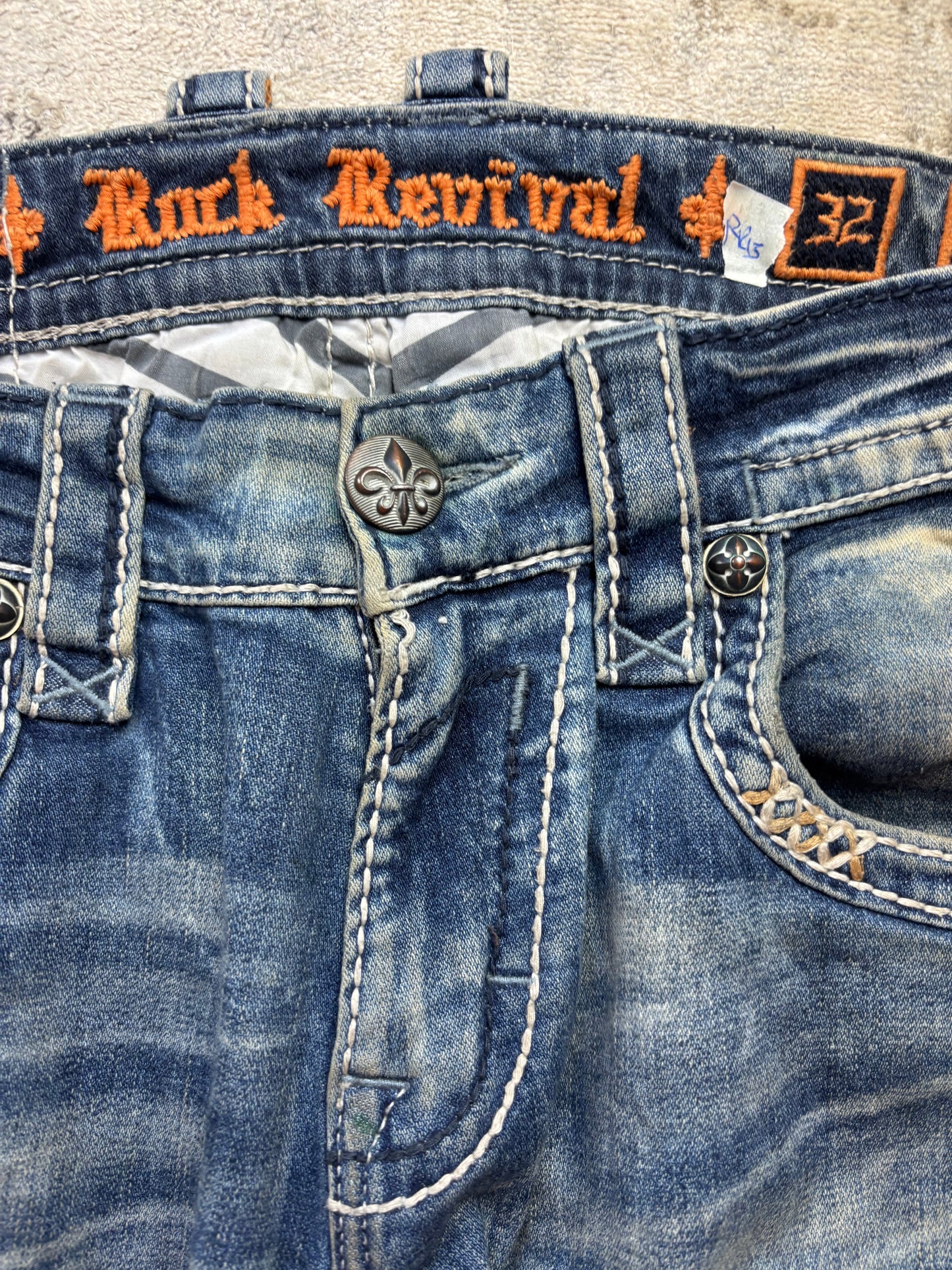 ROCK REVIVAL JEANS W32 L34 #RR15