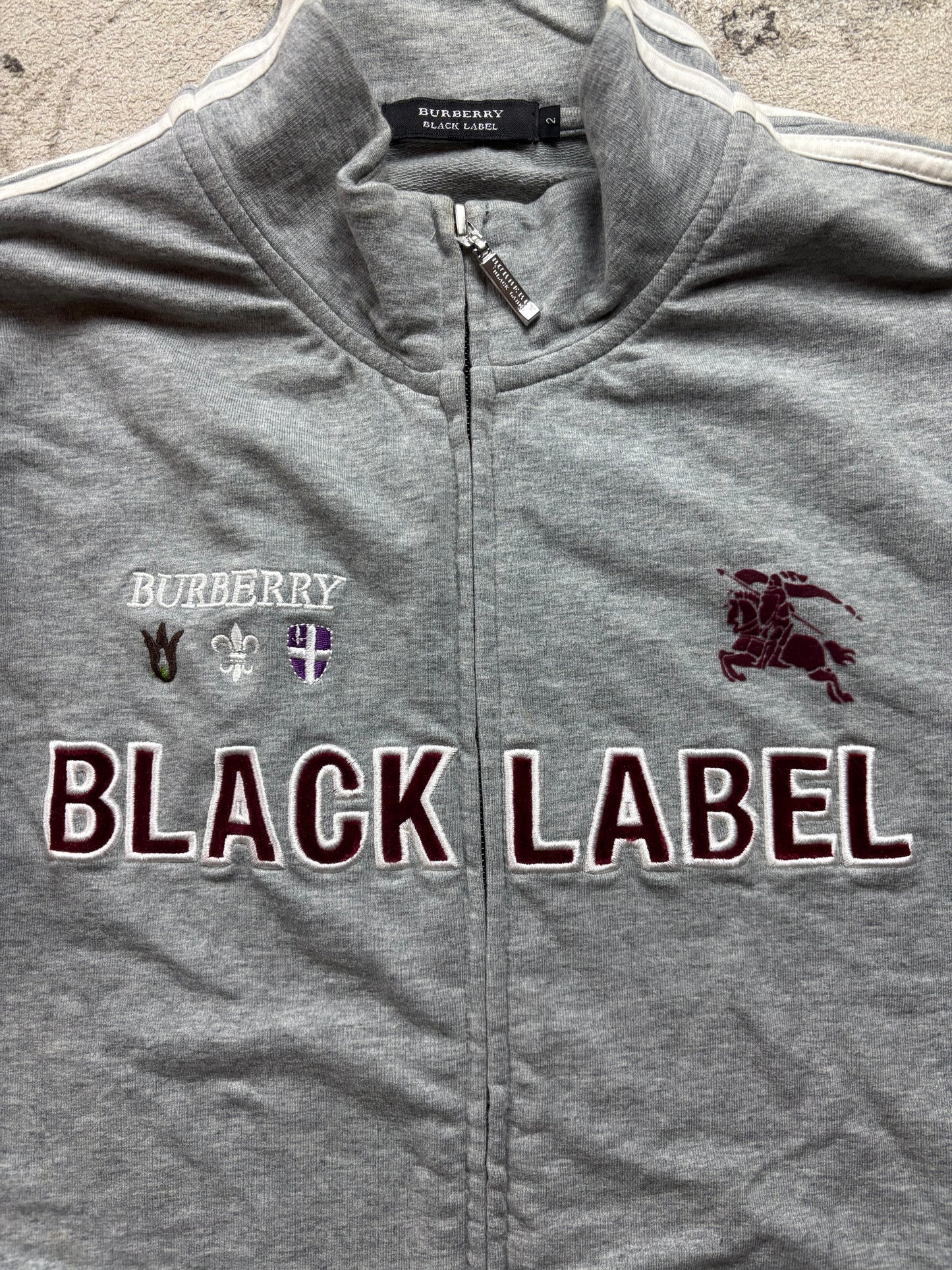 BURBERRY GREY ZIP UP VEST (S)