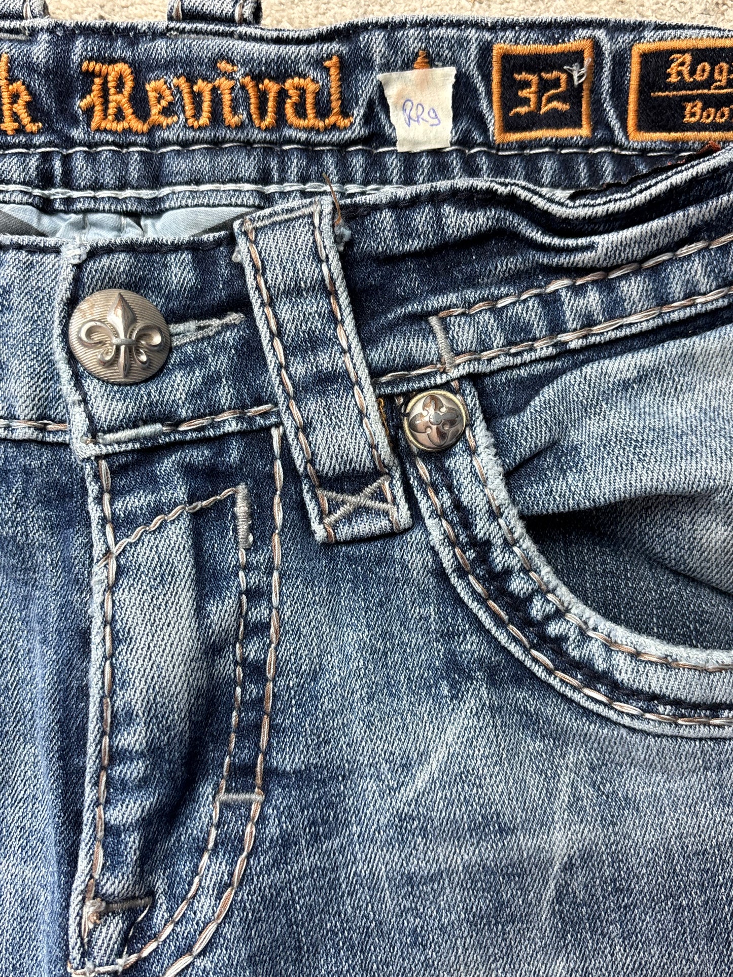 ROCK REVIVAL JEANS W32 L32 #RR9
