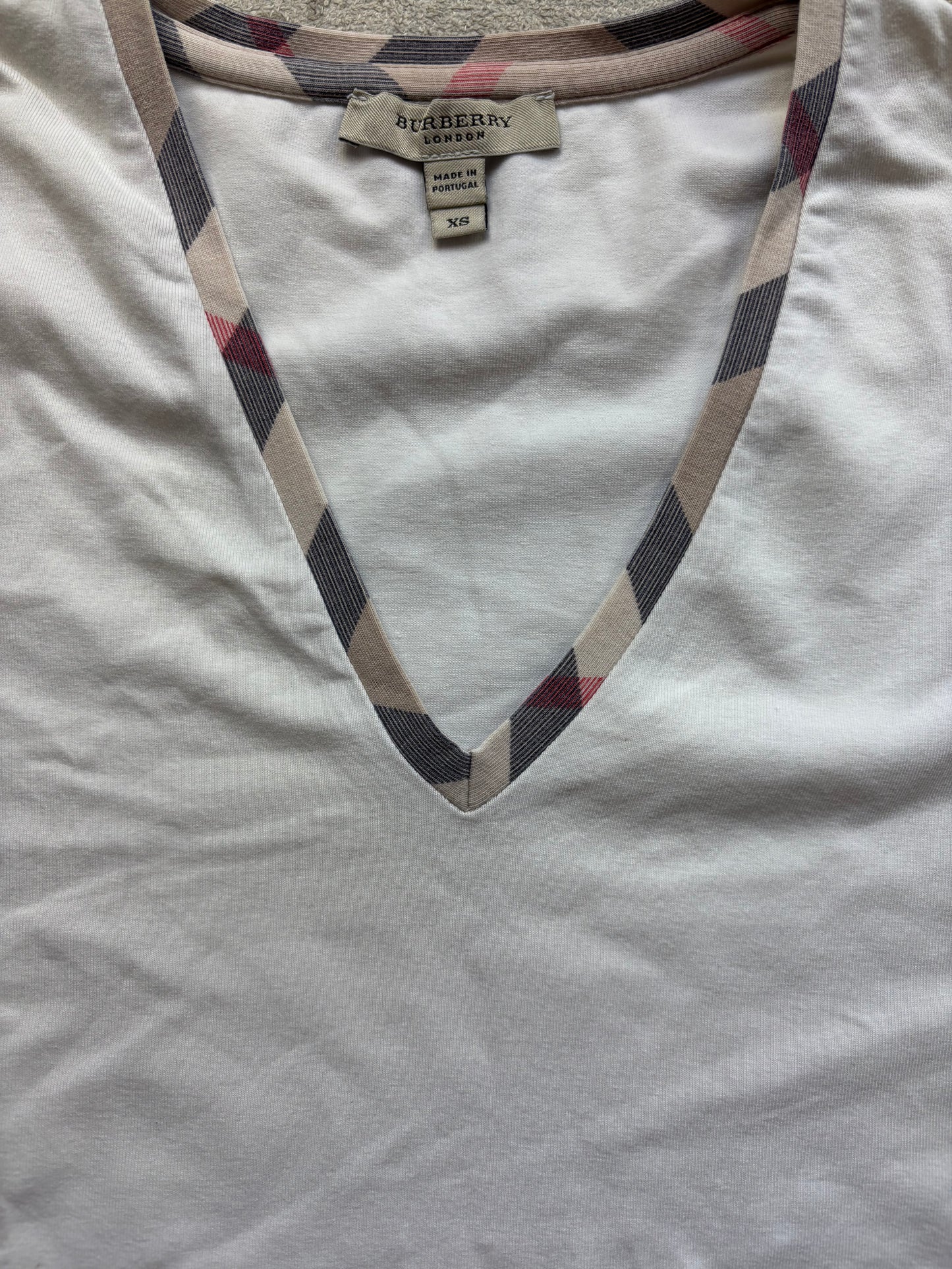 BURBERRY WOMEN T-SHIRT (XS)