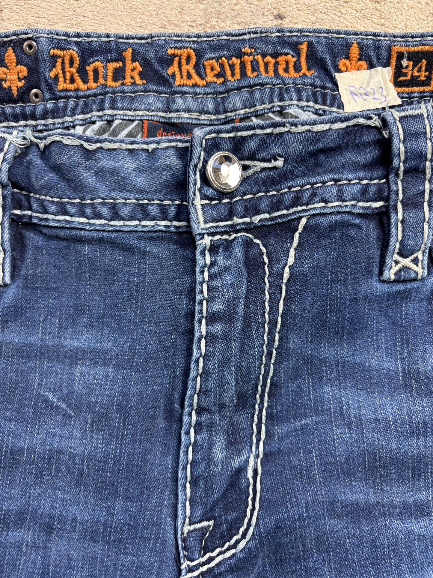 ROCK REVIVAL JEANS W34 L30 #RR23