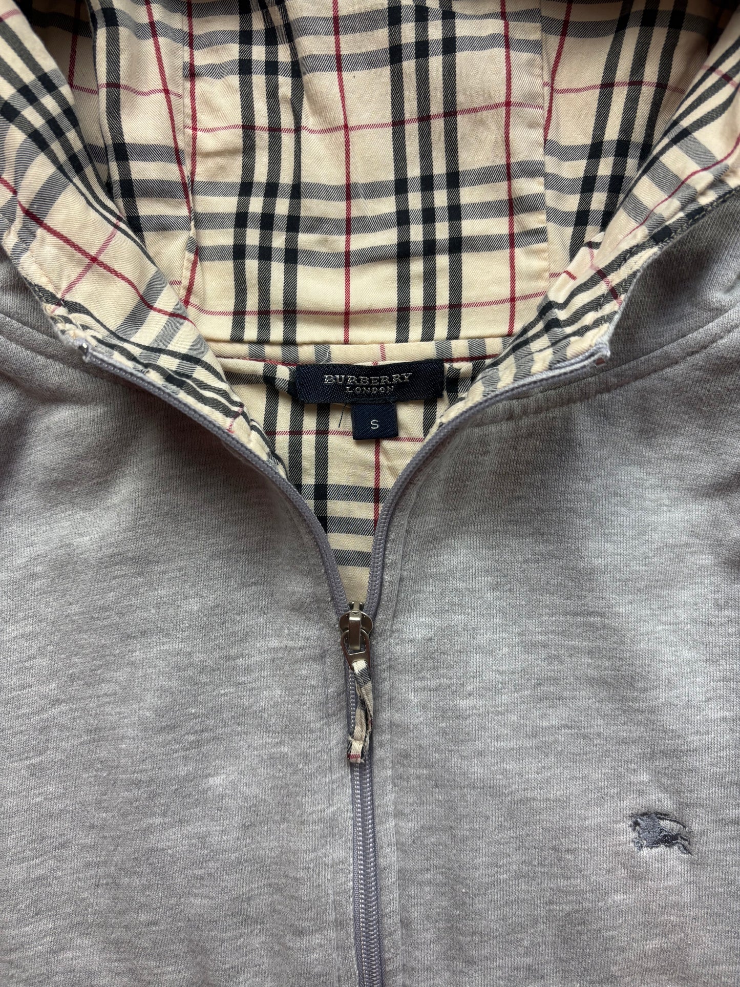 BURBERRY GREY ZIP UP HOODIE (S)